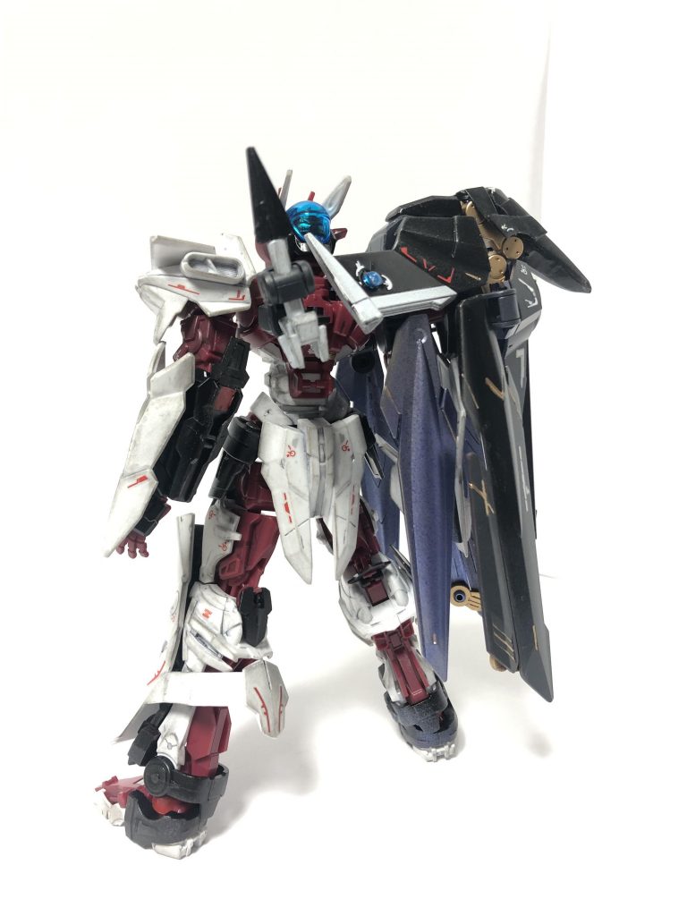 明るい箇所はウェザリングマスターのススを使用
ノーネイムユニットなど黒いパーツはウェザリングマスターのチタンなどで汚しています