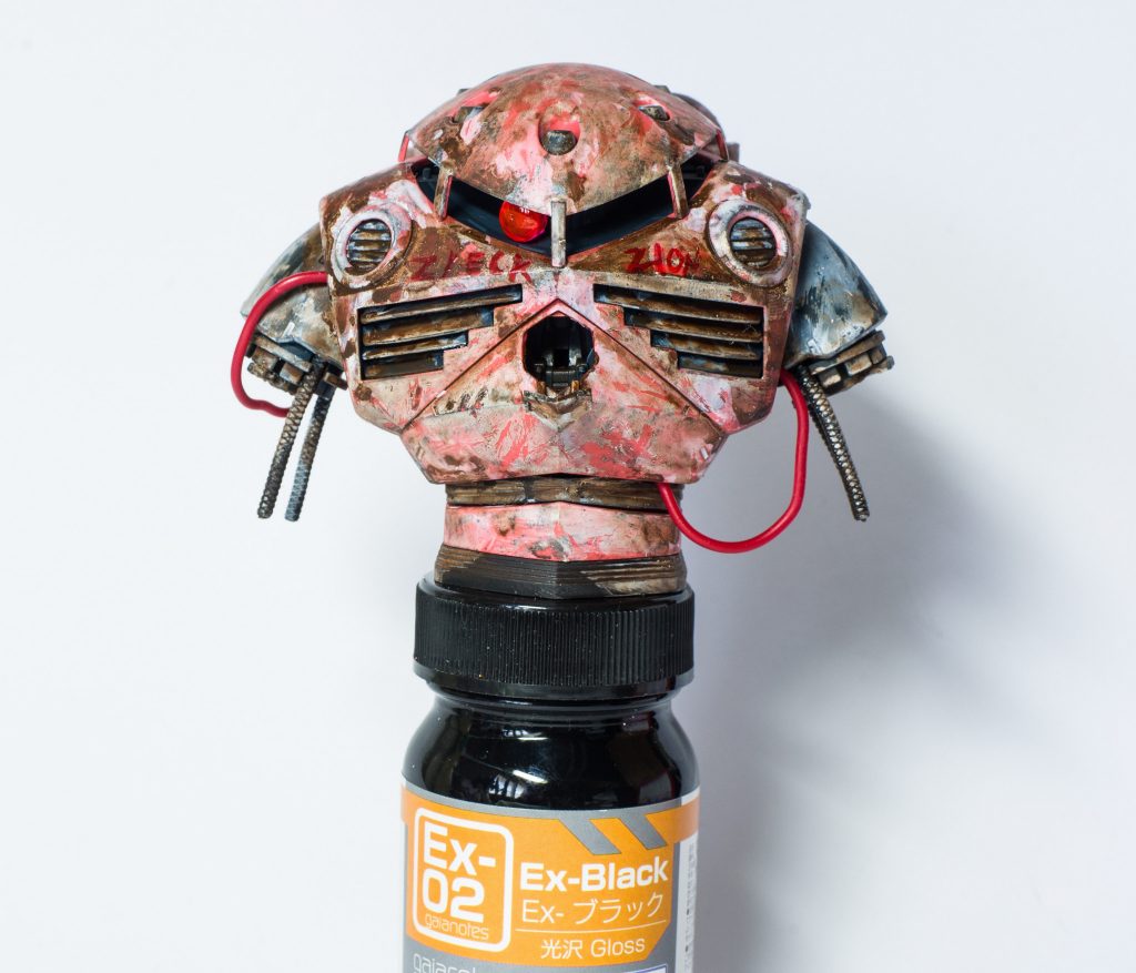 正面から
ダクトの上にはジークジオンの文字が元々かそれとも落書きか？