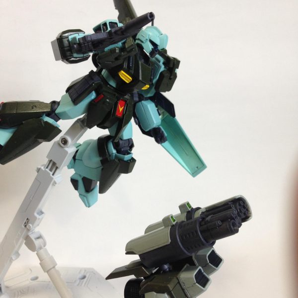 シリンダーポッドジェガン