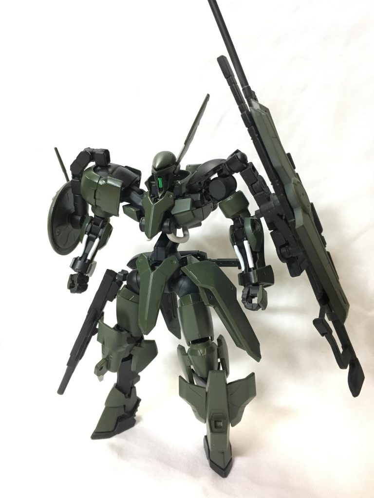 フロントビュー
本機の役割としては「指揮機体」「レドームによる索敵・観測」「遠距離狙撃」があります