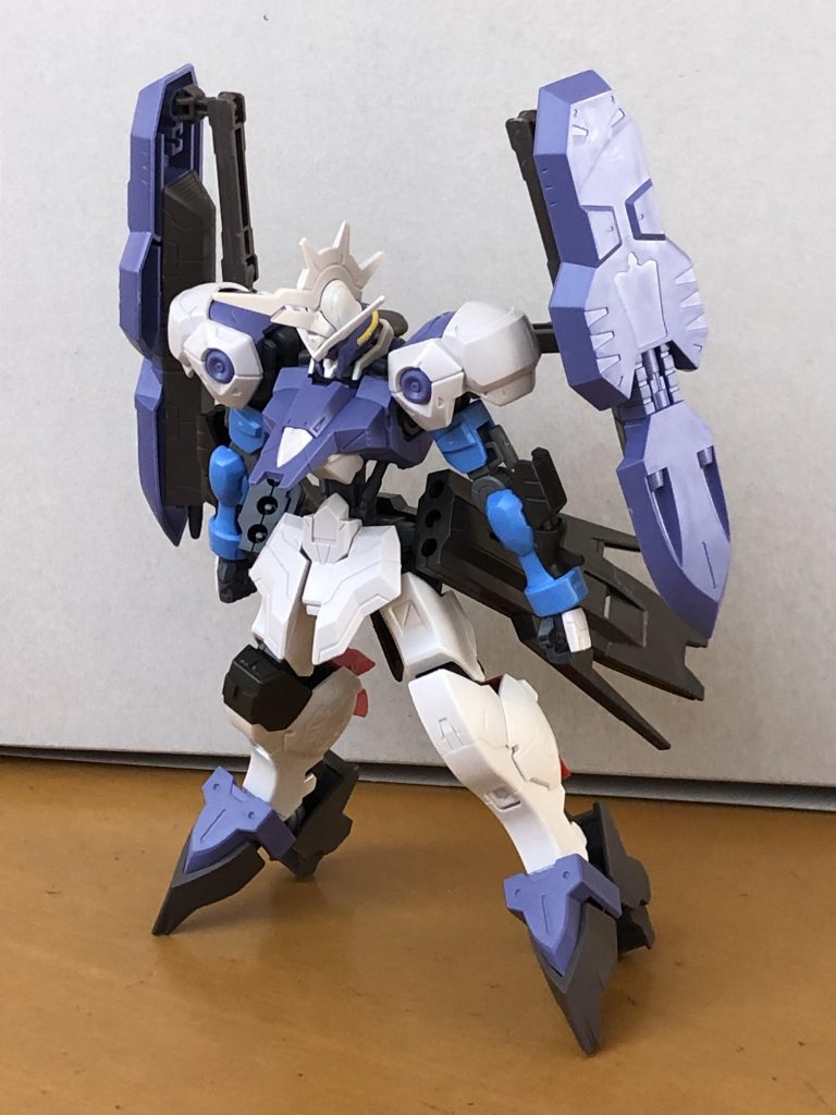 最初に素組みでミキシング
方向性を決めて改造箇所の
イメージ膨らませる
「ヴィダール」「キマリスヴィダール」
「アスタロト」の３つをミキシング