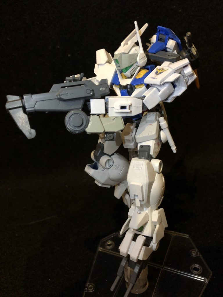 ビームショットガン。ドラムマガジン装着。威力が高く、引き金一回で、後ろを向いたケンプファーを三体行動不能にできる。