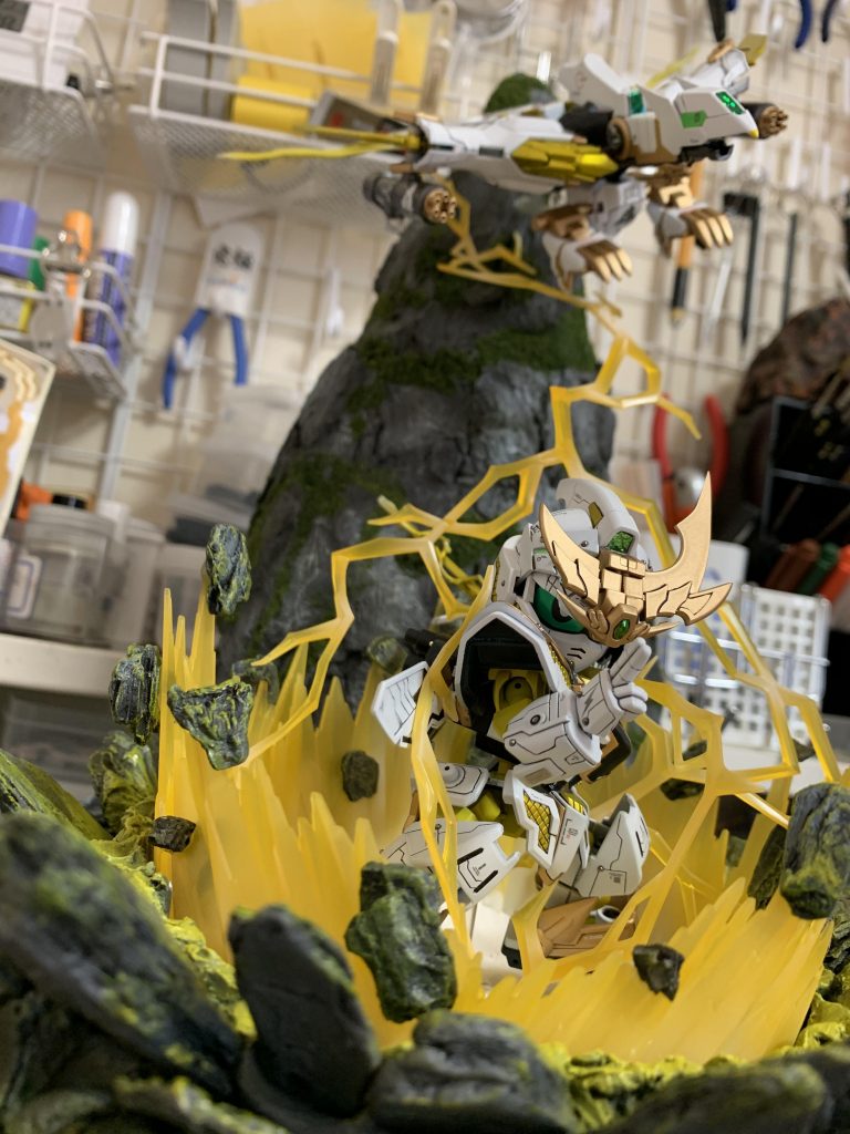 オーラエフェクト を利用して落雷をイメージした土台が出来ました。