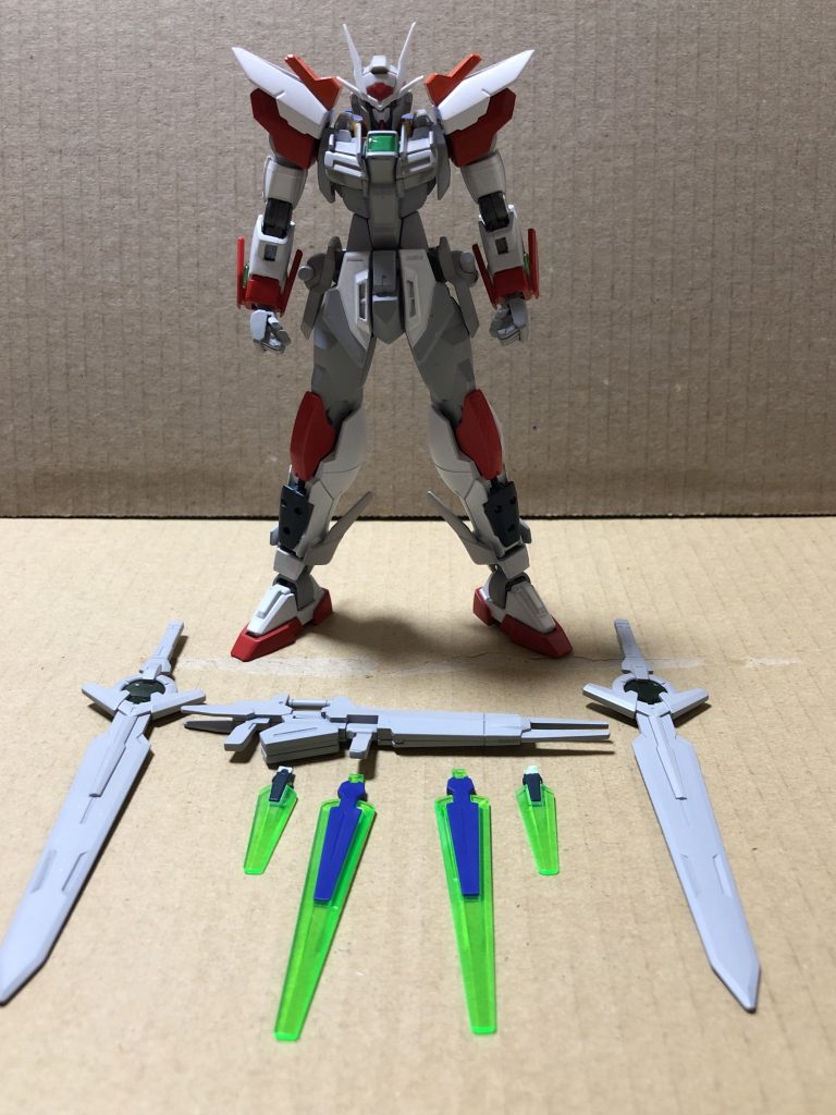 各種武装も何を装備させようか?といろいろと楽しんで考えながら製作していきました。なかなか、オリジナルの武器というのは難しいので、他機種からの流用がほとんどです。