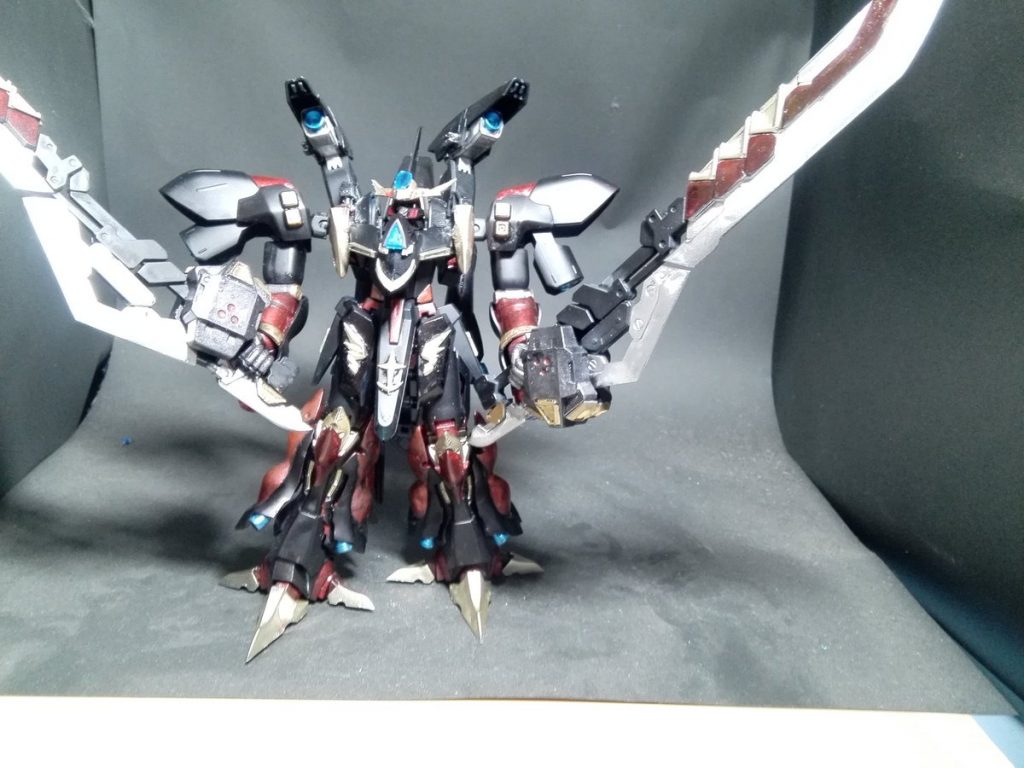 武装;デ・リーパーアームズ
二刀の大剣で、後述するが一本にまとめることもできる。
武器そのものにデリート機能がついてるため触れたもののデータを除去していくため防御らしい防御が意味をなさない。