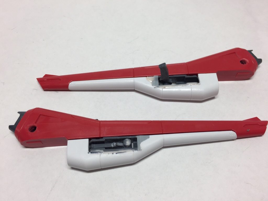 収納型のグリップ。
キャンペーンパーツで配られたパイルブレイカーランチャーのグリップを使用しています。