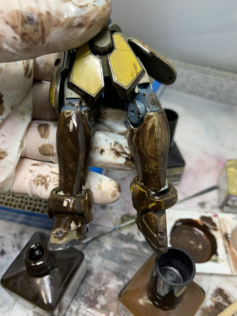 こんなにどぶどぶ付けて大丈夫なのか不安になりつつ、膝から下はしっかりウォッシング。