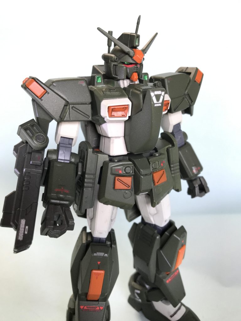 キャノン、タンク、ホバーフットブースターは磁石で取り外し可能性です。