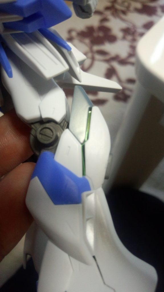 サイコフレーム微妙に搭載。