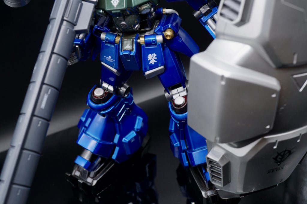 脚部にはGPシリーズ共通のセンサーユニット。同時に作られた割にデザイン的にあまり共通性の無いGPシリーズ唯一の共通パーツ。