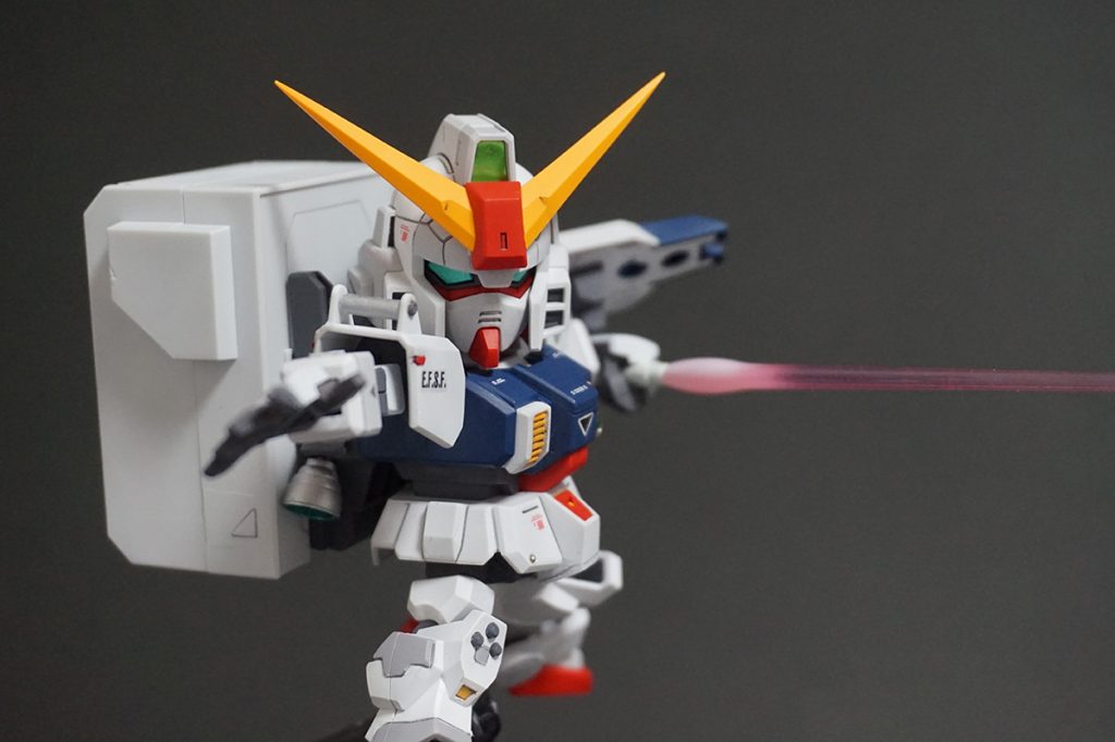 ビームサーベルはHGより流用しています。