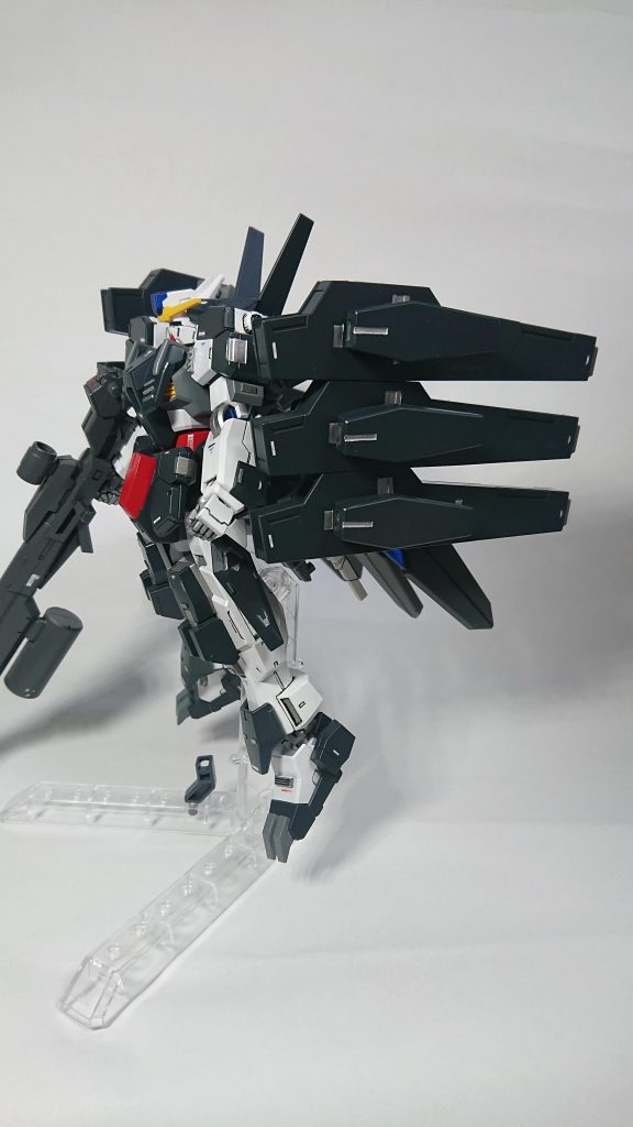 大型シールドビットは向きを変えることで推進機として使用できます。