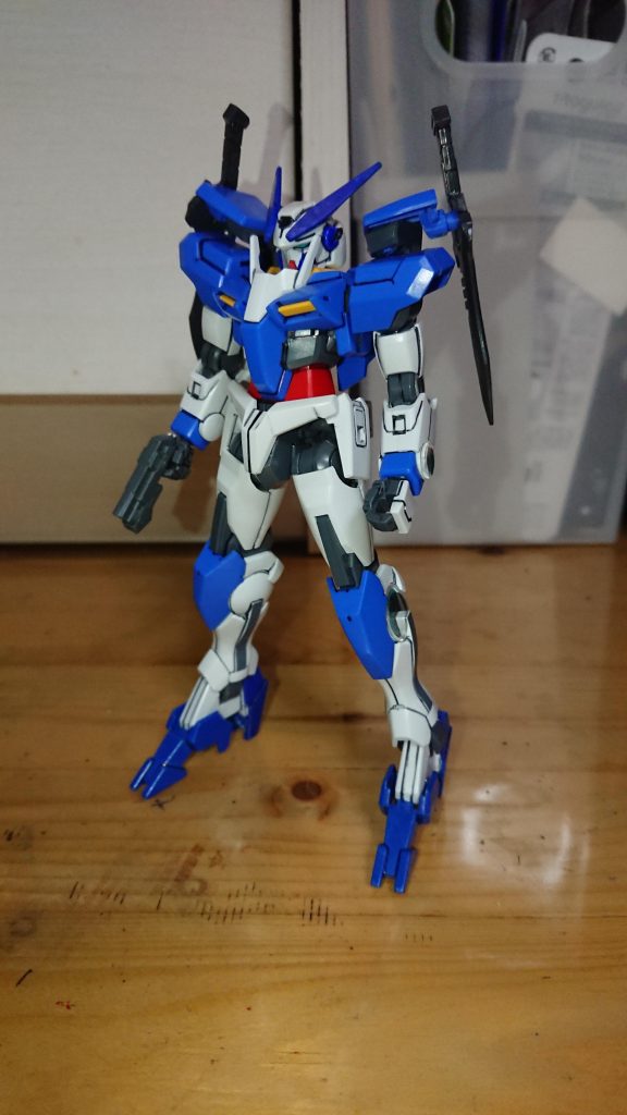 ほぼダブルオーですが部分的に改修を施しています武器はショートブレイドビームピストルロングブレイド