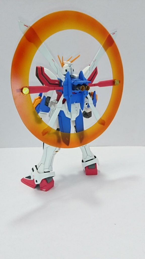 日輪パーツは肉抜き穴に金属片を詰めて磁石で固定してます。