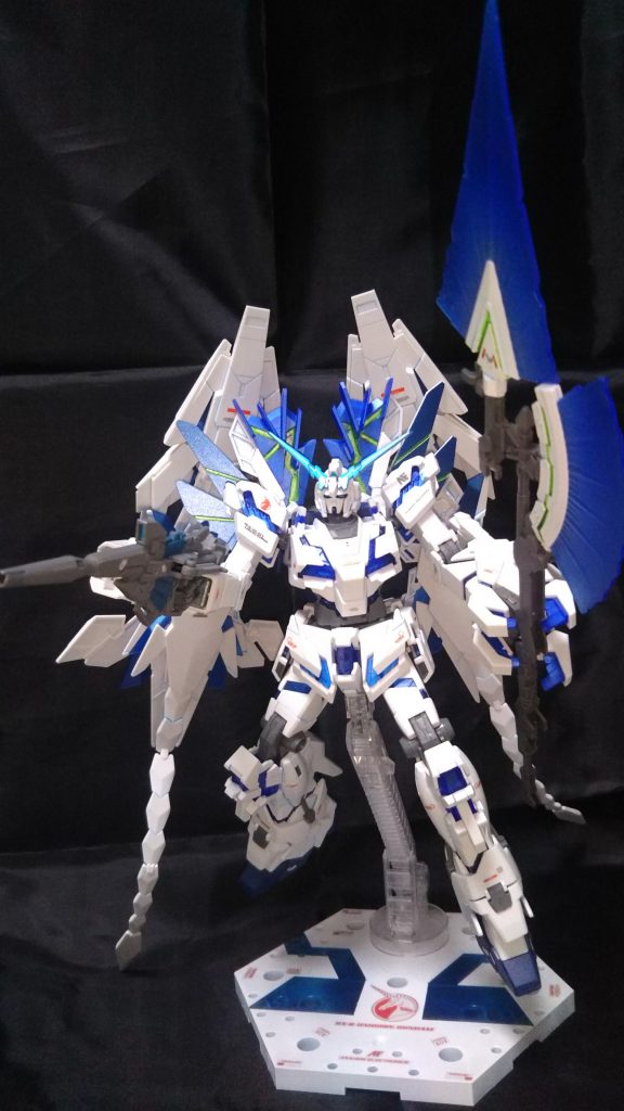 この状態で出撃して、だんだん武器を変え継戦していくんでしょうね。