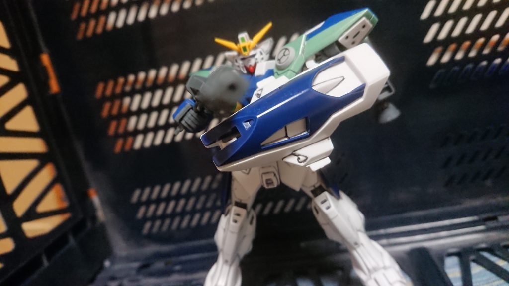 《特種機能》
・ゼロシステムver.2.5
一般兵用に調整されたゼロシステム。
MSの操縦を習っただけのティエルに、エースパイロット並みの力を発揮させる。
………と、ここまで書けば聞こえはいいが、オリジナルにあった暴走の危険性は残ったままで、緊急時にはパイロットの意思を無視した行動を強制させる。