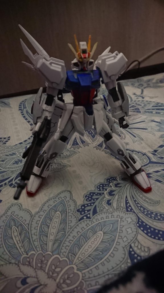 肩装甲はアクタイオンインダストリー製のストライク再生機の物。ワース曰く、無駄に高いわりには、質は微妙らしい。