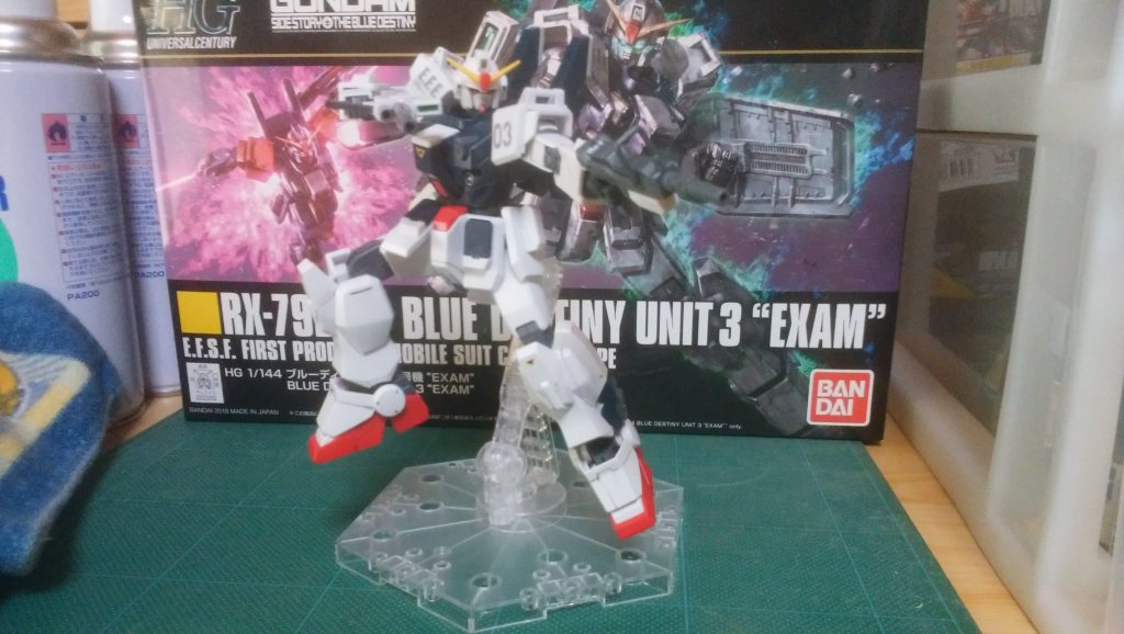 両方装備出来るみたいなので100mmマシンガンとビームライフルの二丁拳銃(笑)