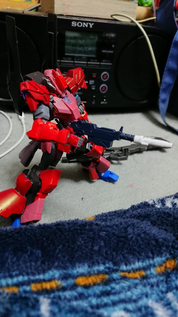 ビームカービン
BFフォア社が開発したビーム兵器。アスタロトMk-IIのビームライフルと比較すると、威力が弱いが連射性と取り回しが利くうえ、ナノラミネートアーマーを溶解することができる。