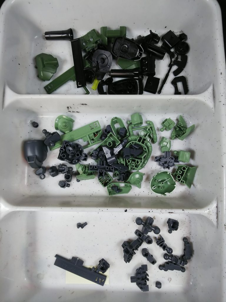 パーツの切り出し