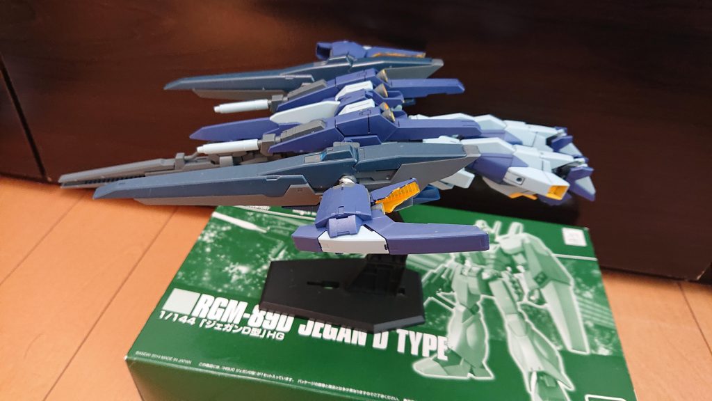 アコ「西村亜子、ルシアンのために、発進します!」
ルシアン「恥ずかしいからヤメテェー!」
整備兵「足とか腰へたってんなぁ〜」