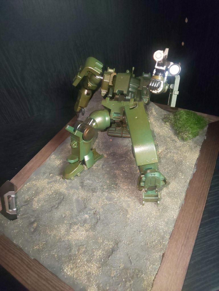 追い詰められたが一矢報いろうとする。