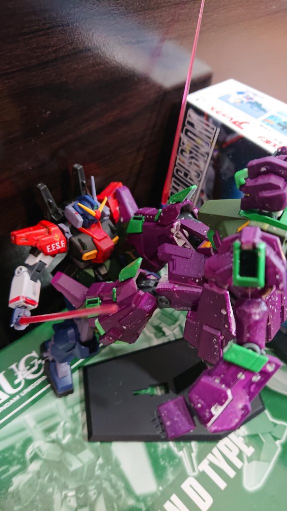 某アニメのシーンを意識しましたが似てないですよね？