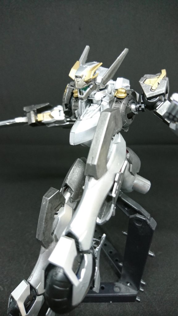 適当にポージング
ローラーダッシュは自分の中でロマンだと思いますm(__)m
滑るように移動し軽やかに戦うスタイルは良いものです(^^ゞ