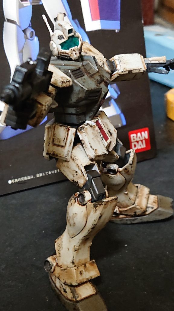 マシンガンは他の機体から借りました。