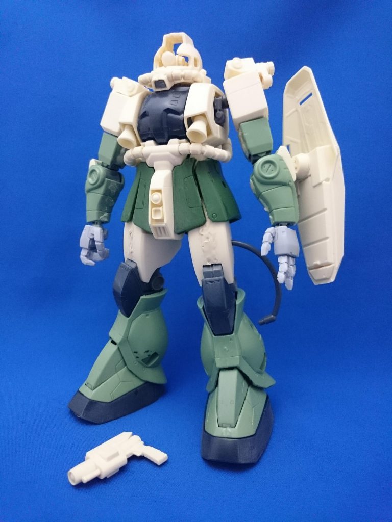 MGザクⅡ 1.0に組み付け