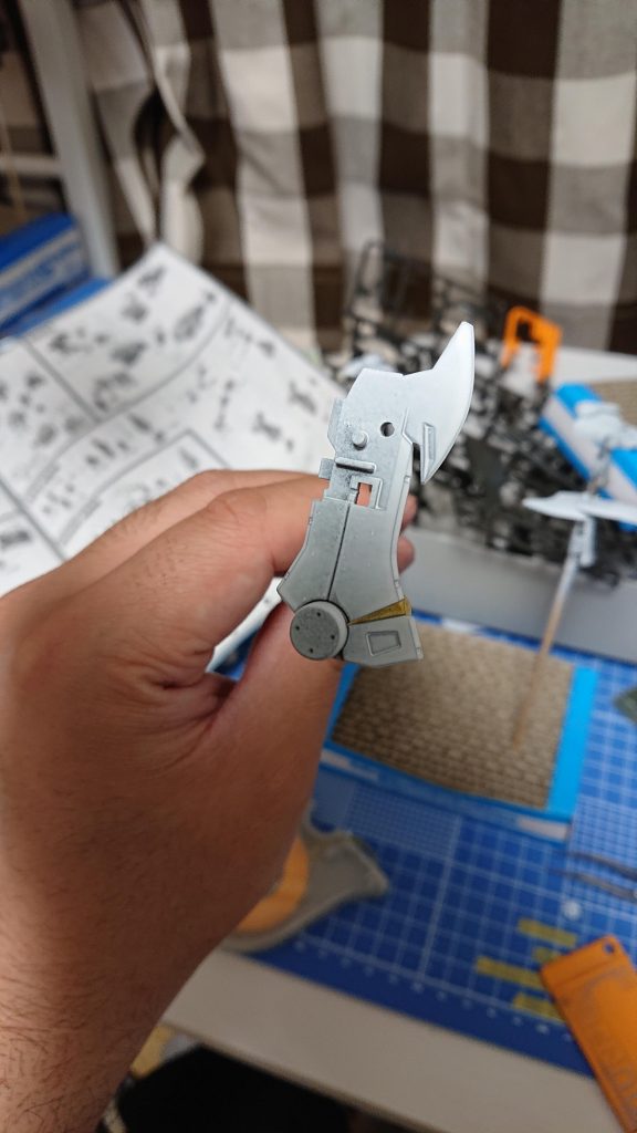 久々に細かいとこのマスキングをしました。