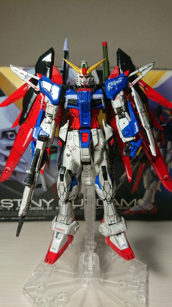 正面から。
ＲＧって間接多いからきれいにまっすぐたてる方が難しい。