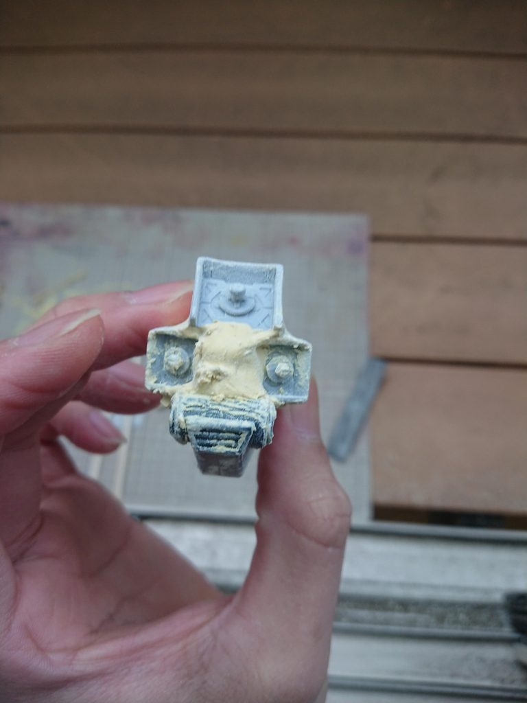 製作行程の写真は取り忘れましたwwwすみませんwww
バックパックにスラスター?バーニア?取り付ける改造をしたときだけ撮ってたんで許してください。
ここまで長々と見てくれてありがとうございました。
この機体は反省点が自分の中でとても多く「あ~やっちまったな~」って何度かなったんですが最終的に自分なりに格好良く出来たんで満足です!