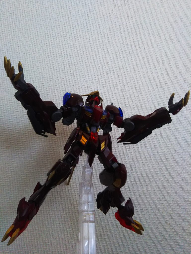 お手軽改造であっても、自分好みに仕上げられるのは楽しいですね。
最後までご覧いただきありがとうございました!