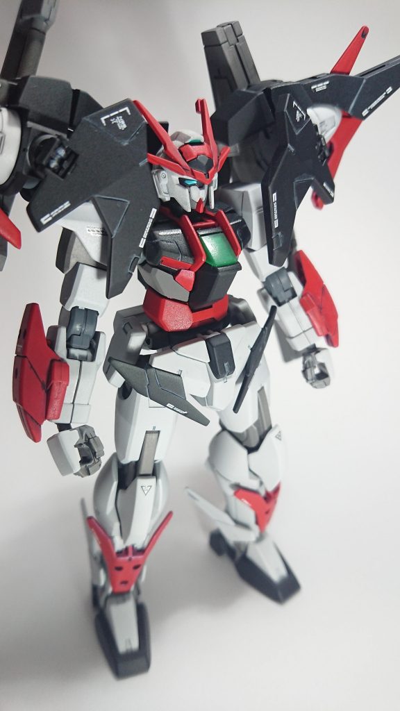 今回は筋彫りにチャレンジ。
｢なんもなくても真っ直ぐ彫れるだろ(慢心)｣
翌週筋彫りガイドテープを買いにいきました( ˇωˇ )