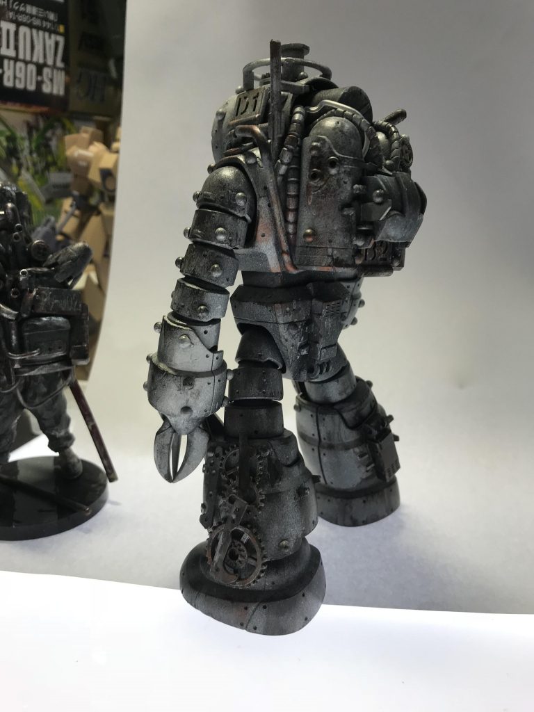 左腕はアメイジングズゴックの余りを足しました。