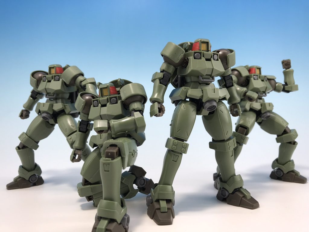 逆にリーオーズはパチ組んでゲート処理後、スミ入れつや消しのみの簡単仕様。可動範囲の拡大なども特に行なっていません。