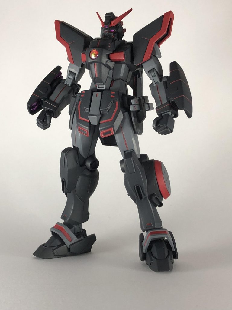 前面
GMジムをベースにシャイニングガンダムのパーツを散りばめてそれっぽく見えるようにしています。