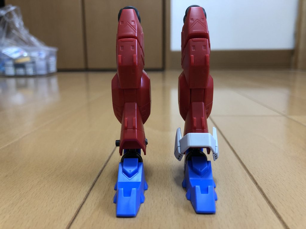 左がノーマル、右側スリム化
イメージ通りスッキリ
ここまでは良かったんだけど
取り付けしたら
太ももと、短足問題発生！