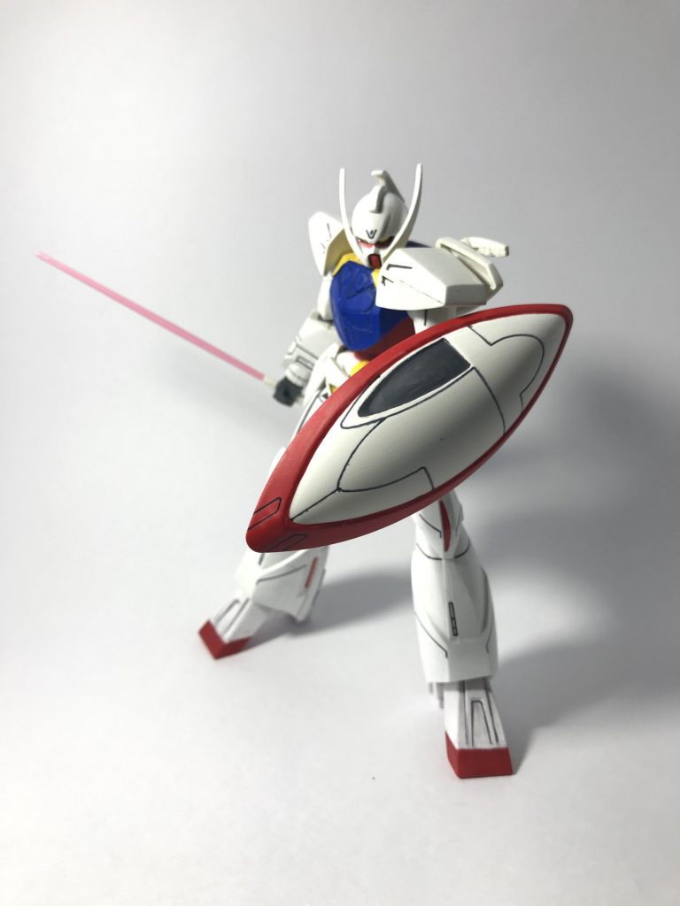 ビームサーベルは光沢トップコート、他はつや消しトップコートでデカールは貼らずにシンプルに完成(*´艸｀)