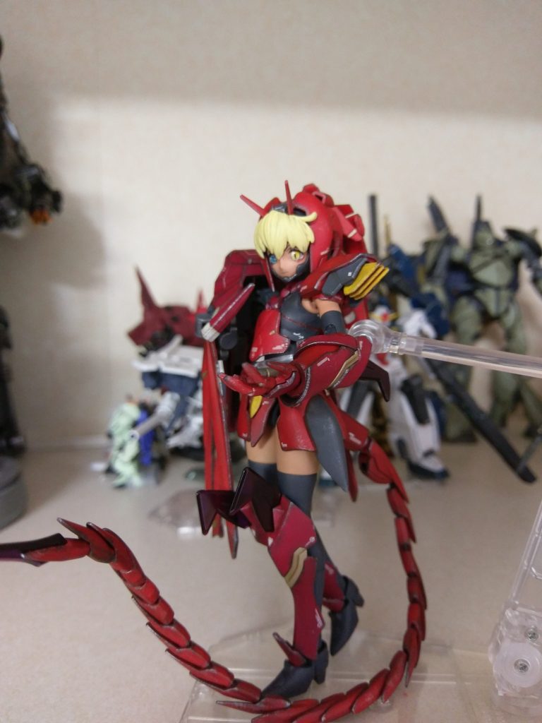 ブレイクデカールと縁のあるギラギラーガ、ノーネイムライフルと組み合わせました。