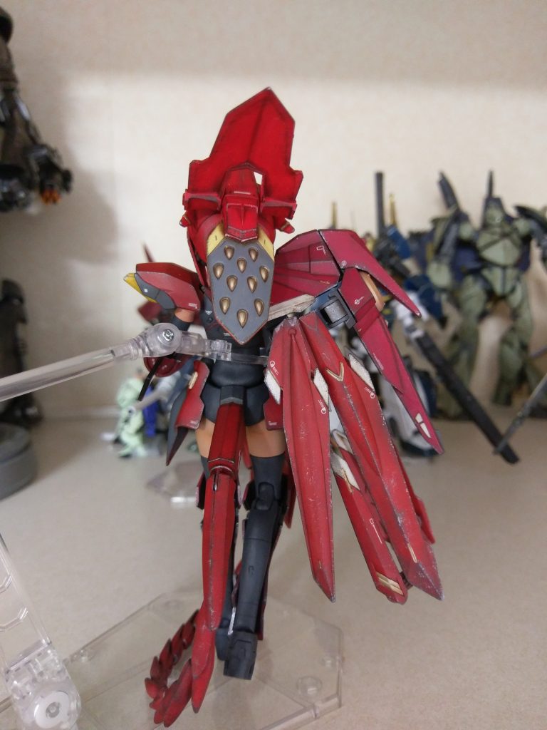 髪パーツはファンネルユニットに変更しました。