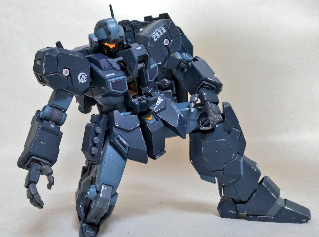 目が光るって良いよね(gandam-hand2)