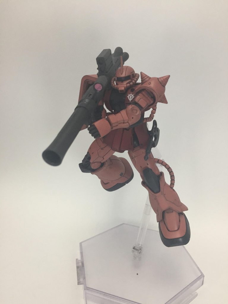 バズーカの構え撃ちもきまりますね