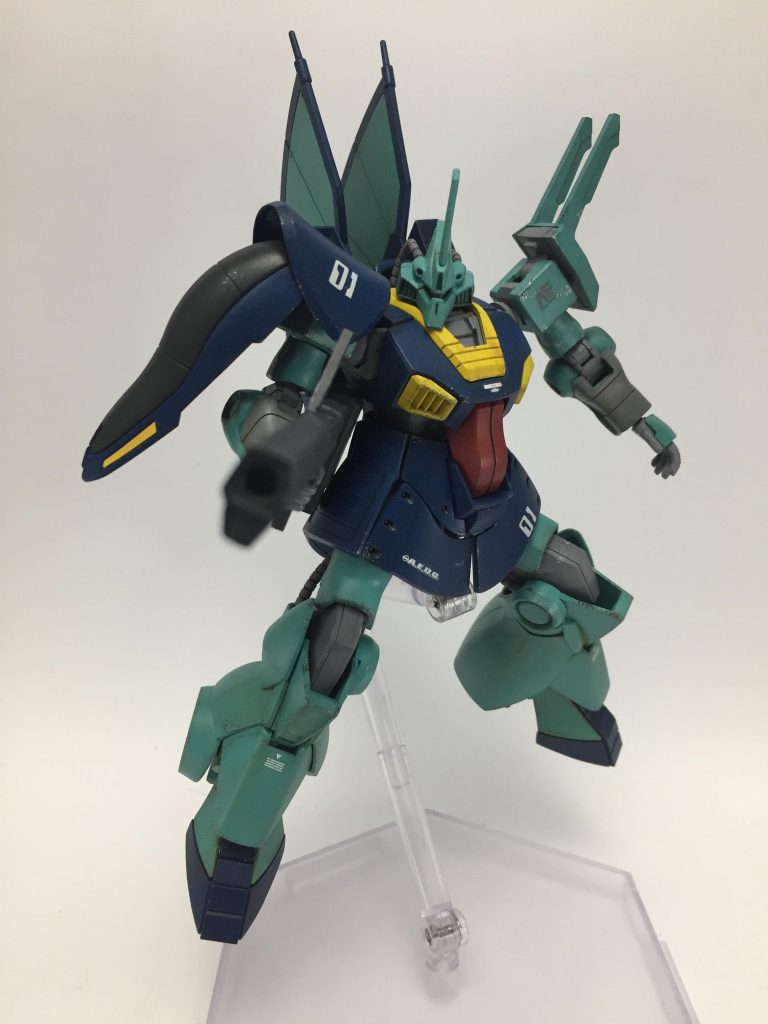 ビームライフルよりクレイバズーカを使ってるイメージが強いですよね