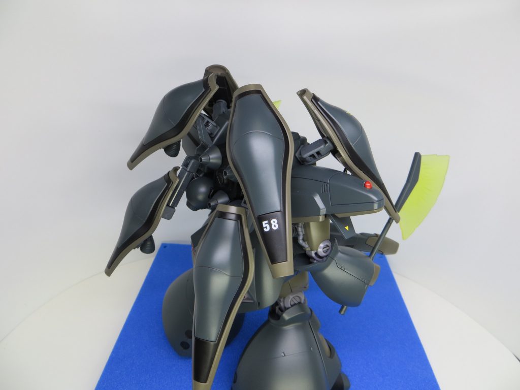 ちょっと遠くから。