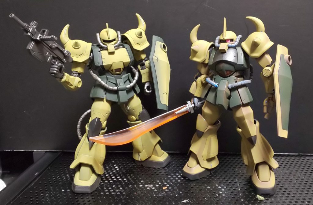 リバイブグフとプロトタイプグフの比較♪
この時点では黒立ち上げのグラデーション塗装