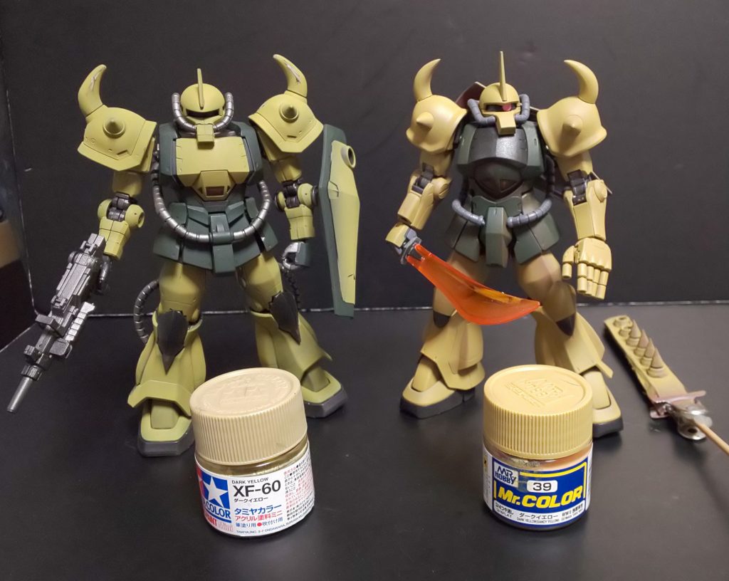 タミヤとクレオスのダークイエロー比較♪
タミヤのダークイエローが
戦車っぽくて好み。リバイブグフはクレオスで進めます。