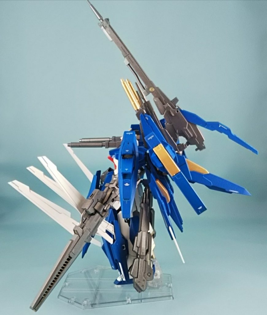 サイドです。一応自立は出来ますが、背中重たいので腰が折れそう。。