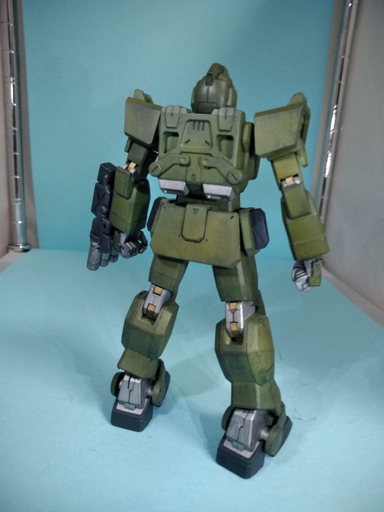 個人的にリヴァイブ前のHG陸戦型ガンダム、ブルーディスティニーは素晴らしいキットだと思います。合わせ目も少なく、処理もしやすいので。
リヴァイブされてからも好きですが、作り慣れがあってついつい前のバージョンを買ってしまいます。